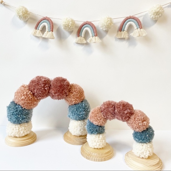 Rainbow Theme Decoration Set Garland Table Centerpieces Baby Room Kids Party - Picture 1 of 5
